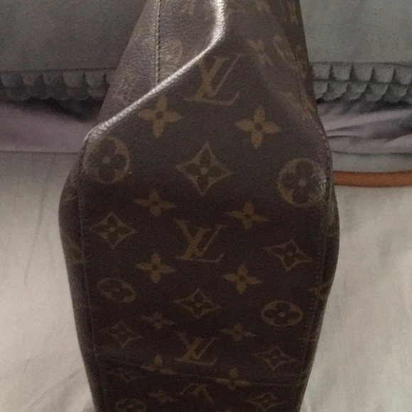 Louis Vuitton Looping GM - Picture 4 of 10